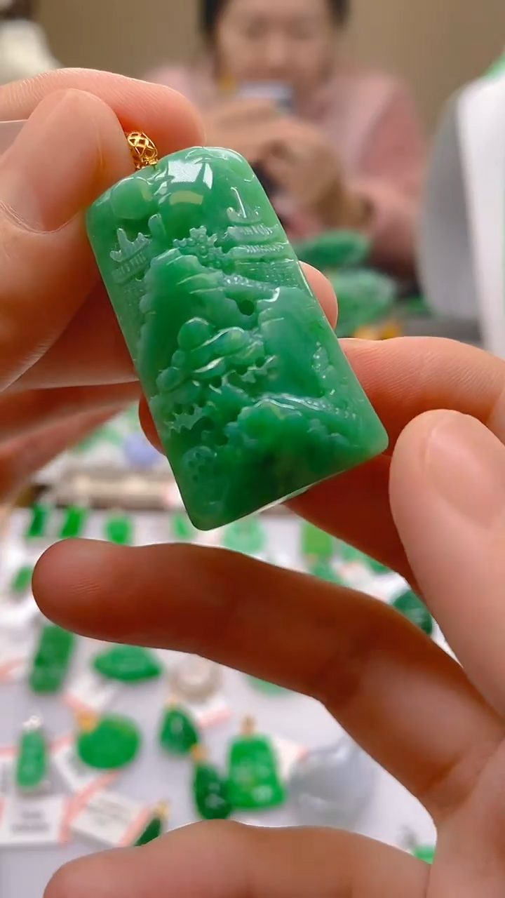 【闪购商品】翡翠颈饰18K金镶嵌新号开播，全场乱卖