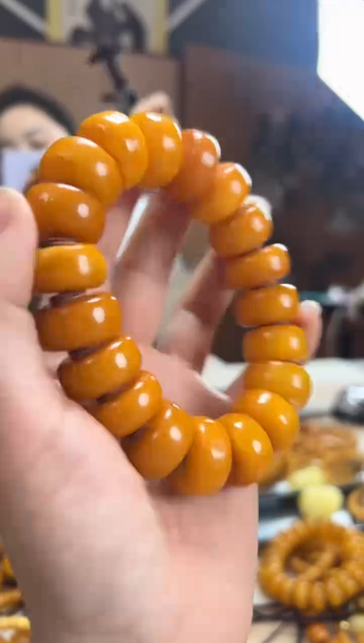 【闪购商品】琥珀裸石未镶嵌蜜蜡手串