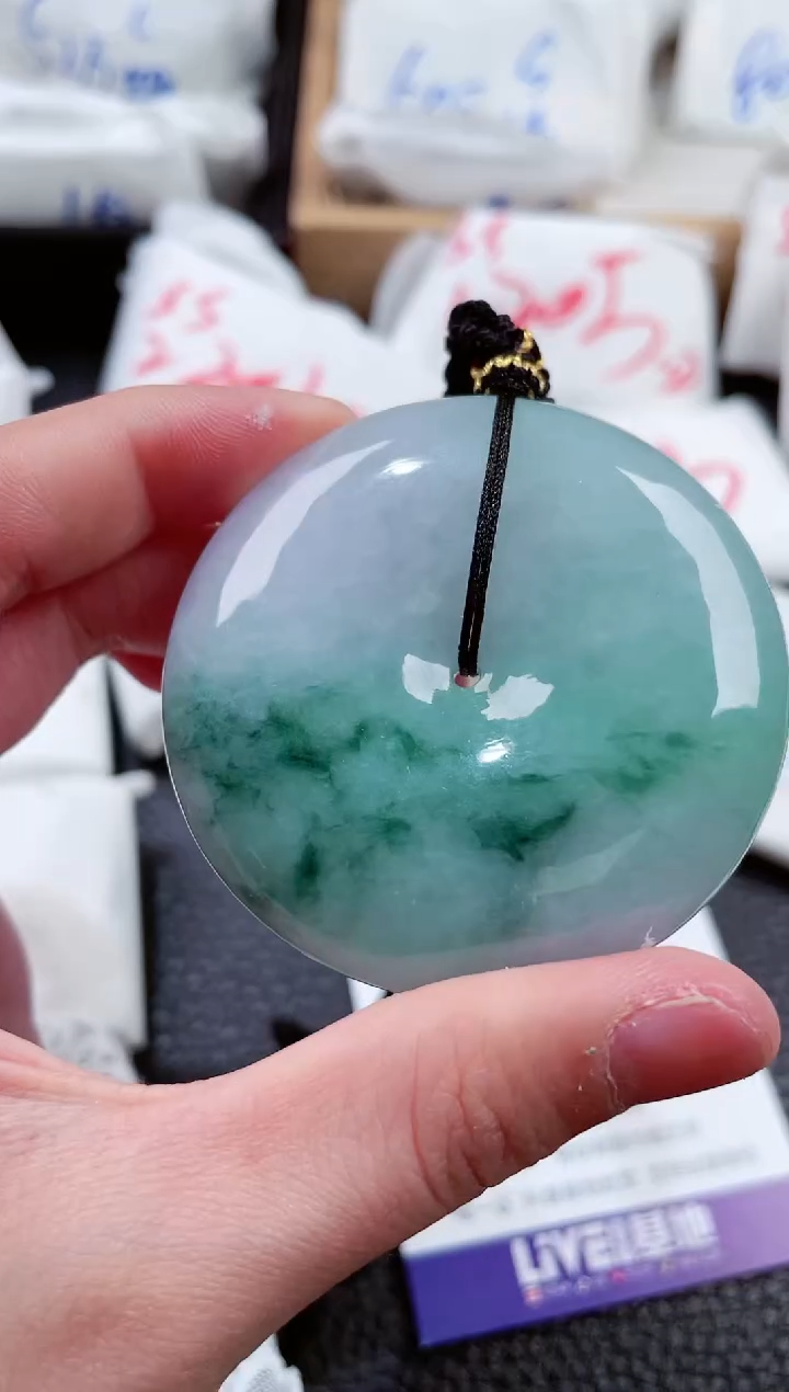 【闪购商品】翡翠颈饰未镶嵌00000035