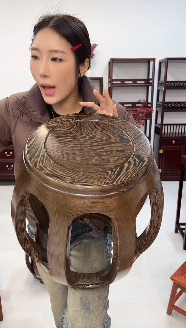 鸡翅木类家具国标红木鸡翅木大鼓凳假一赔四