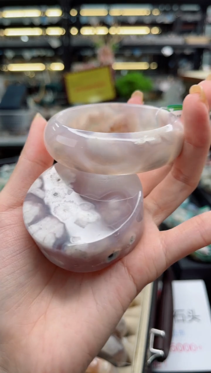 【闪购商品】石英质玉手镯未镶嵌圈55口（赠品镯心）3488500