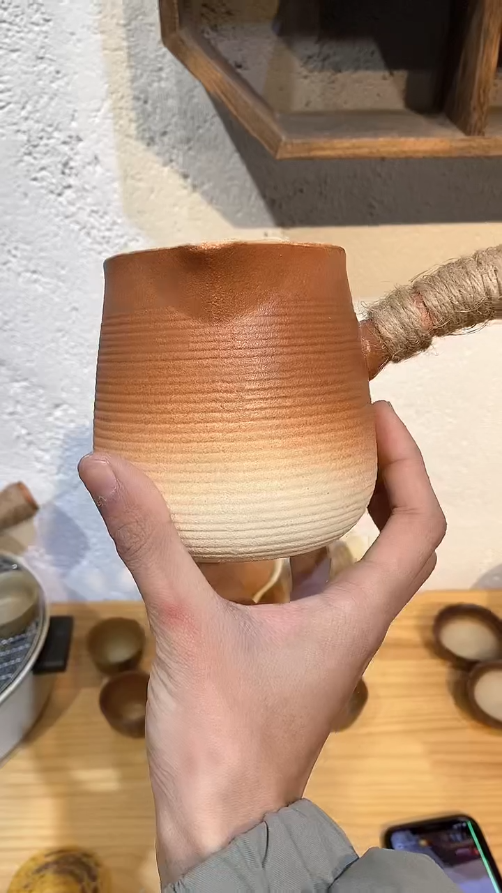 【闪购商品】550ml弯把罐罐壶  嘻嘻嘻