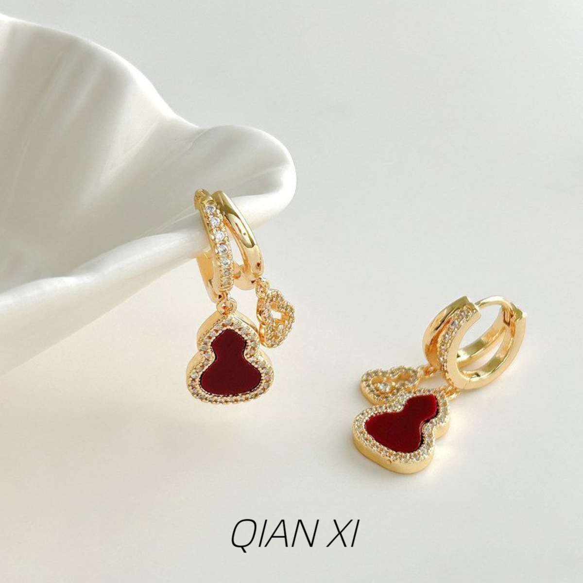 铜合金锆石耳饰 QIAN XI S925银针 高级感轻奢葫芦耳扣法式耳环