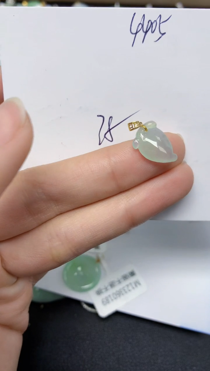 【闪购商品】翡翠颈饰18K金镶嵌 天然翡翠A货