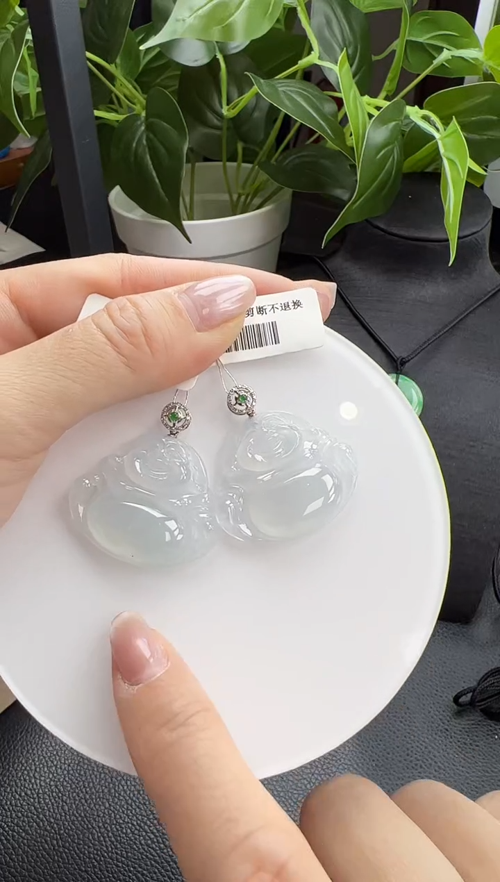 【闪购商品】翡翠颈饰18K金镶嵌佛公多样性发一