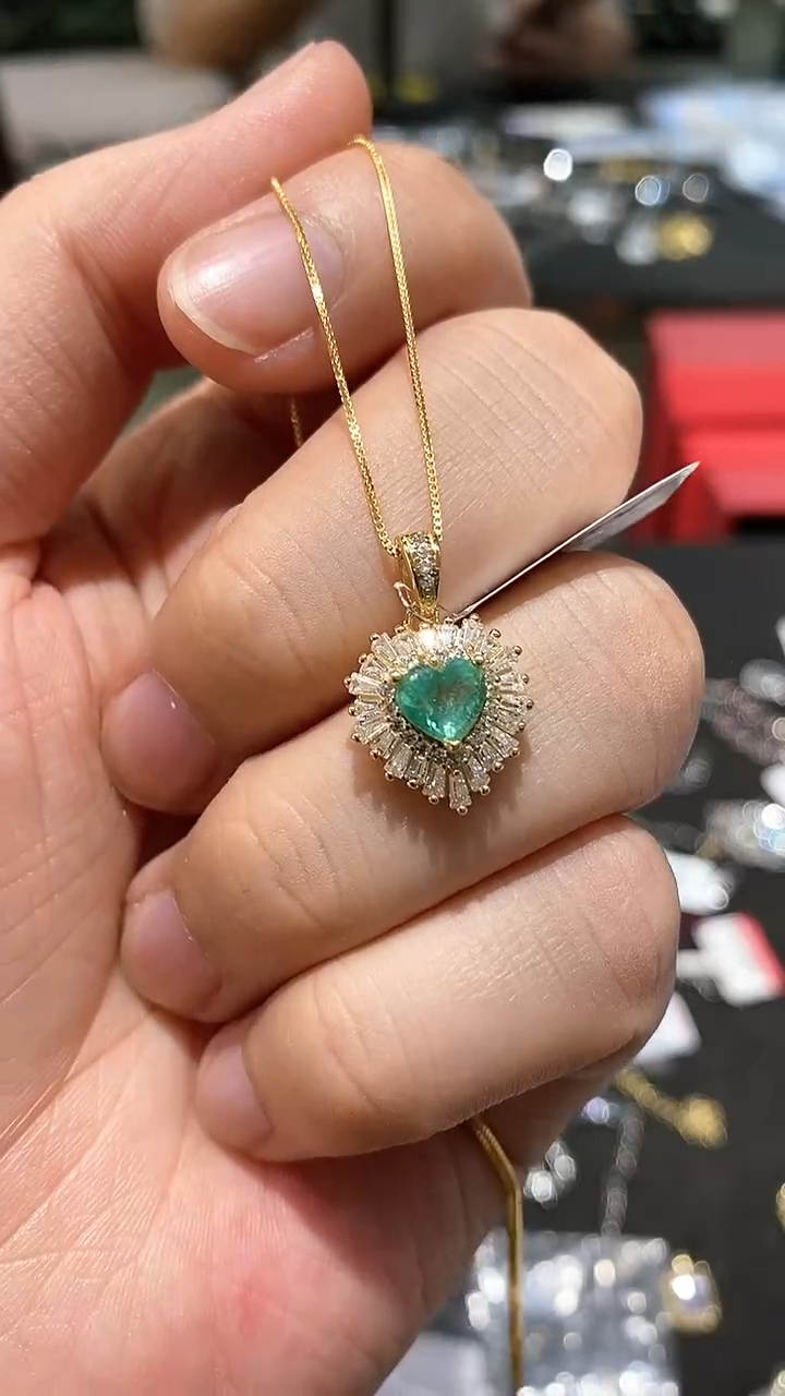 【闪购商品】祖母绿颈饰银S925镶嵌吊坠