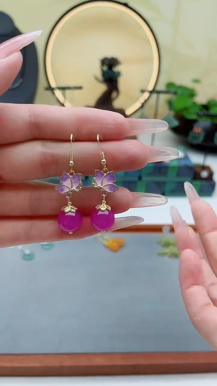 未镶嵌耳饰玛瑙/玉髓紫色蝴蝶