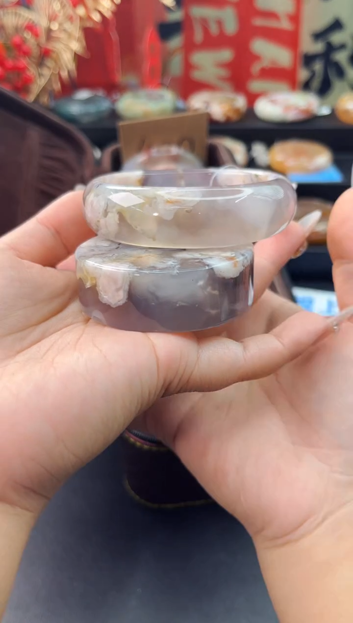 【闪购商品】石英质玉手镯未镶嵌赠送镯心（60圈口）