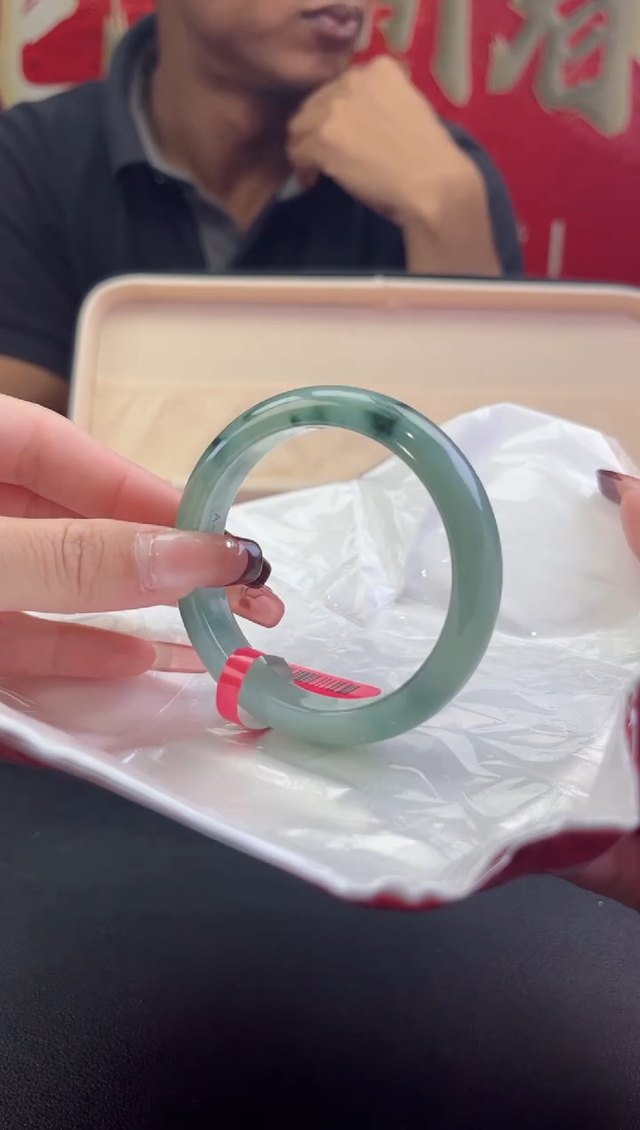 【闪购商品】翡翠手镯未镶嵌翡翠手镯2