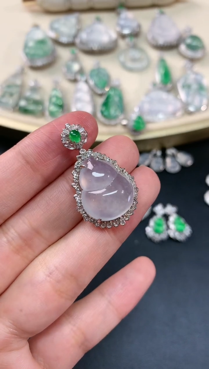 【闪购商品】翡翠吊坠(不含链)18K金镶嵌A02|16800