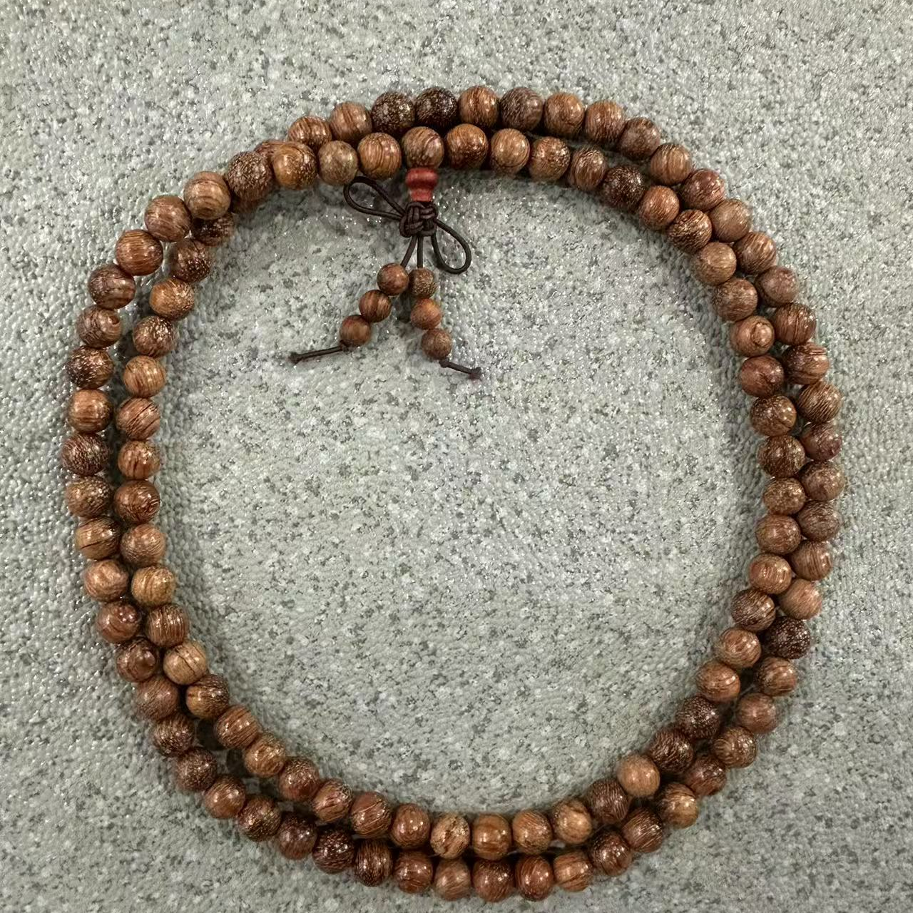 C135 金星桃木0.8cm多圈手串