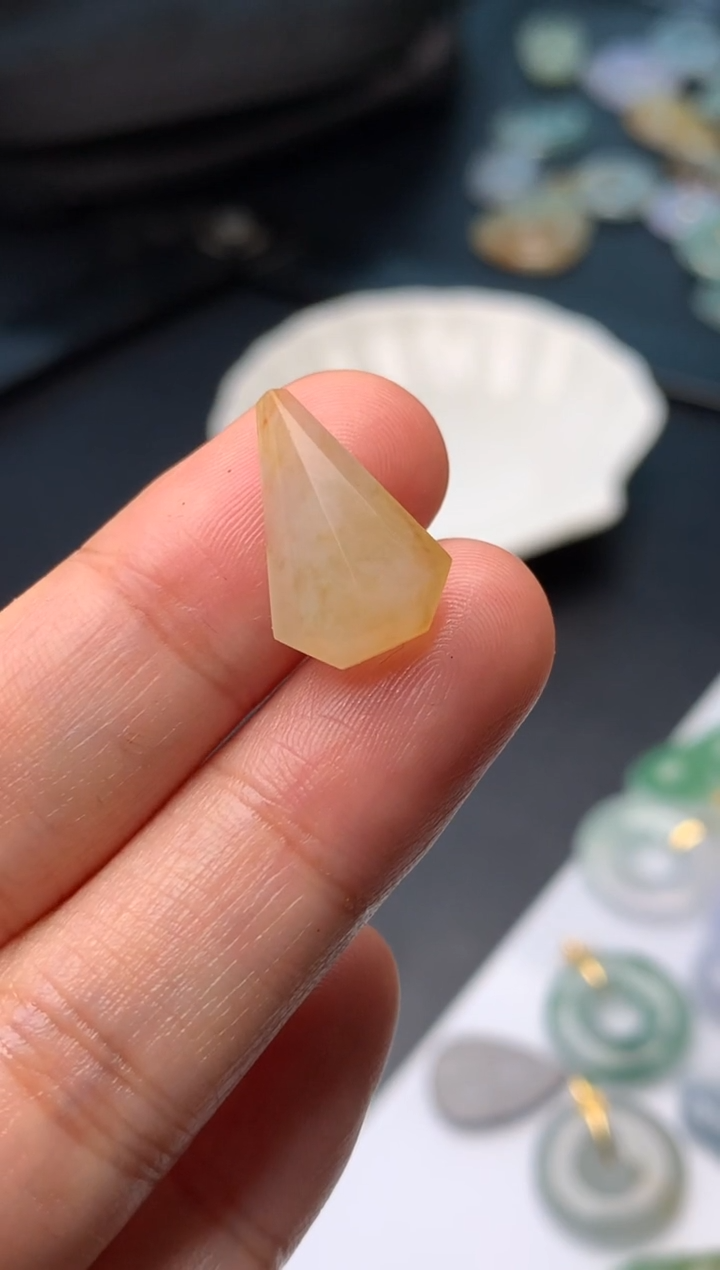 定制翡翠未镶嵌随形-480+48