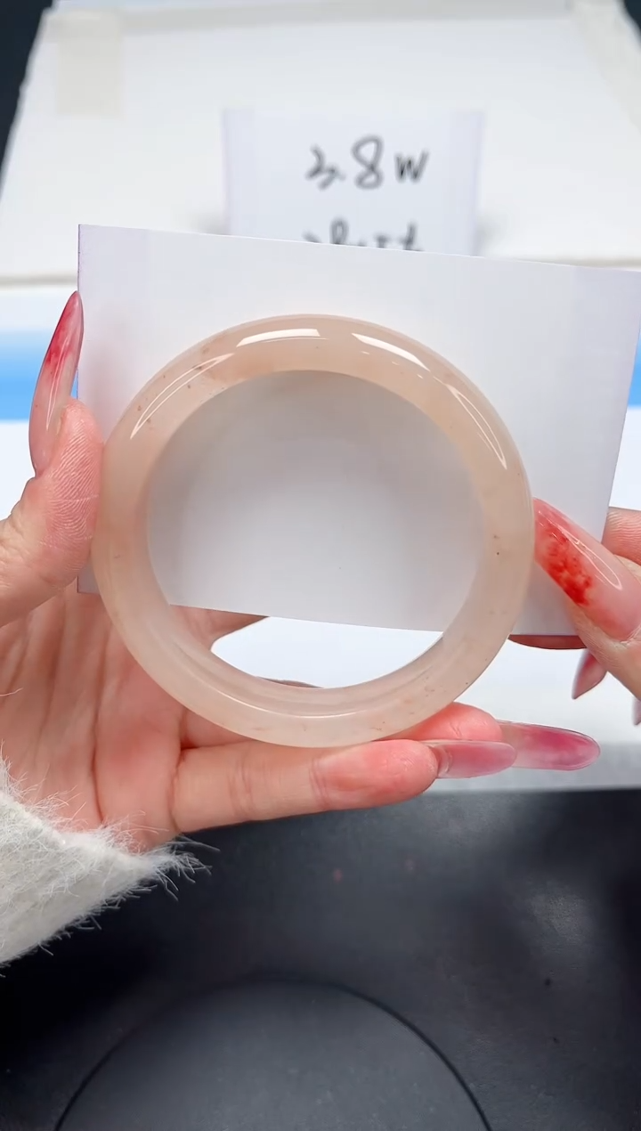 【闪购商品】石英质玉手镯未镶嵌186-58.3