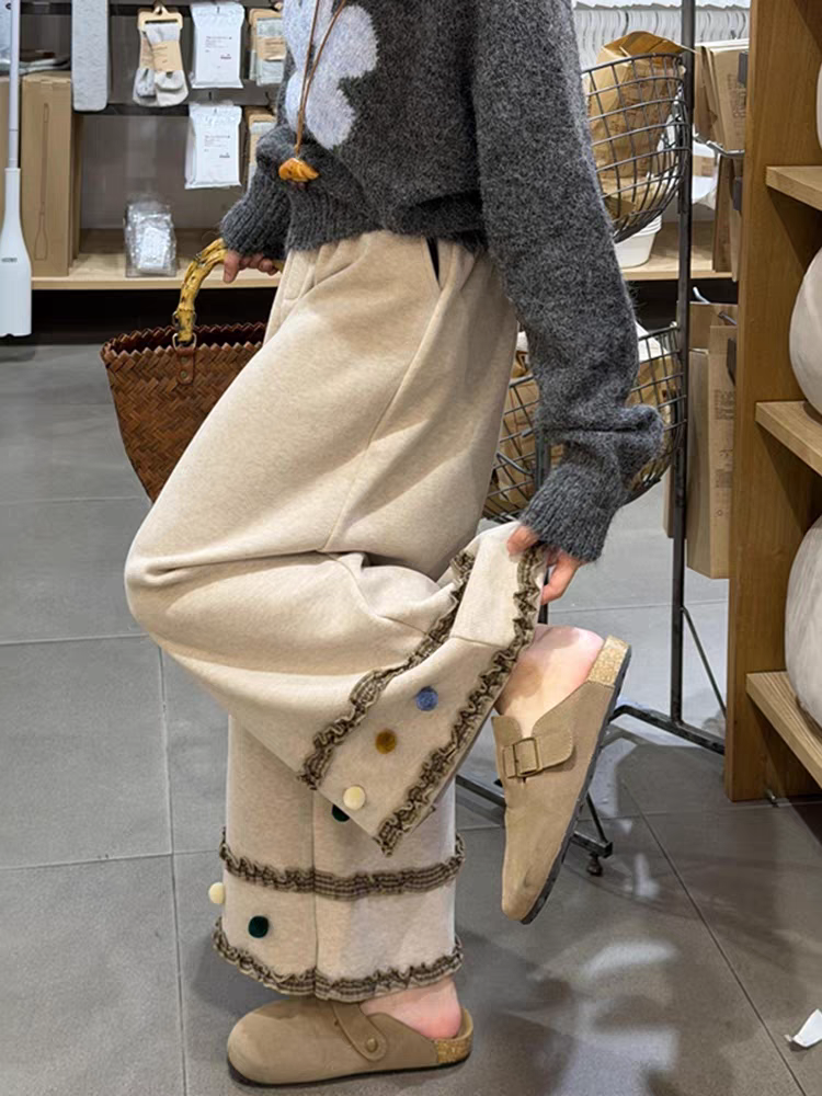 版型巨好看的杏色木耳边彩球糯米裙裤大码女装冬加厚休闲阔腿裤裙