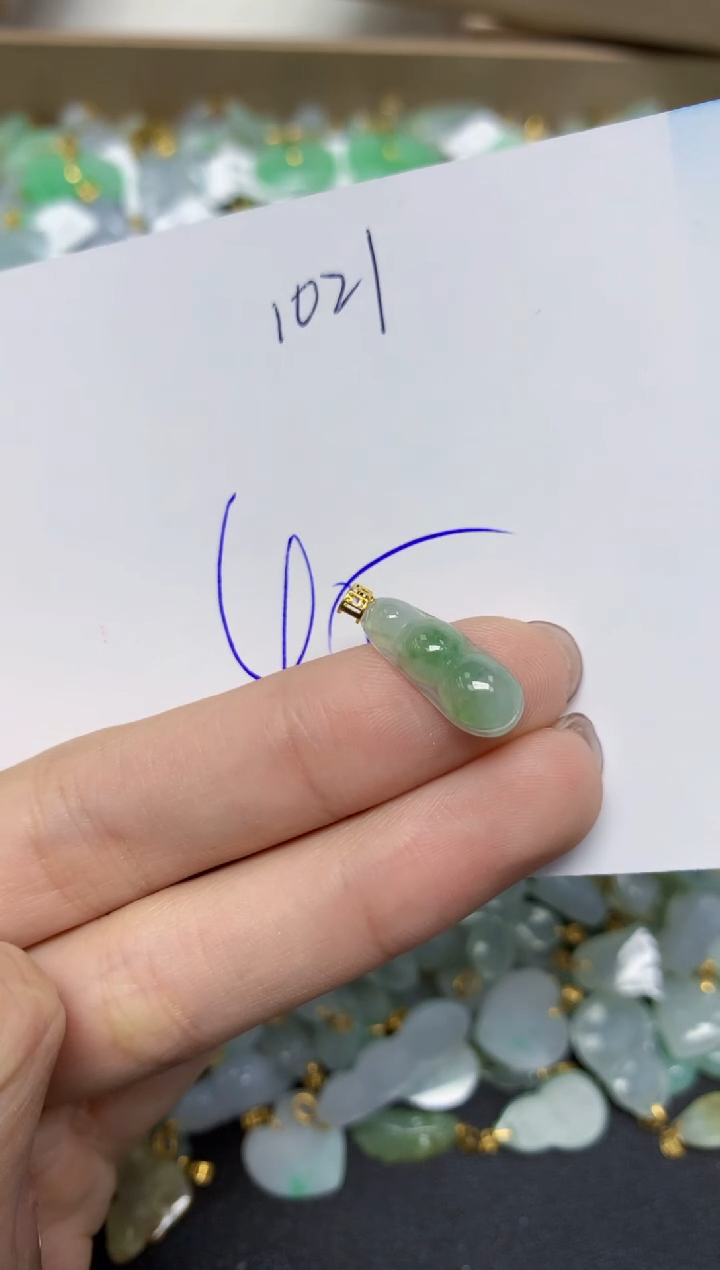 【闪购商品】翡翠颈饰18K金镶嵌天然翡翠A货