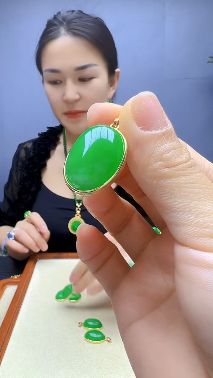 翡翠14K金镶嵌颈饰沉白diy颈饰