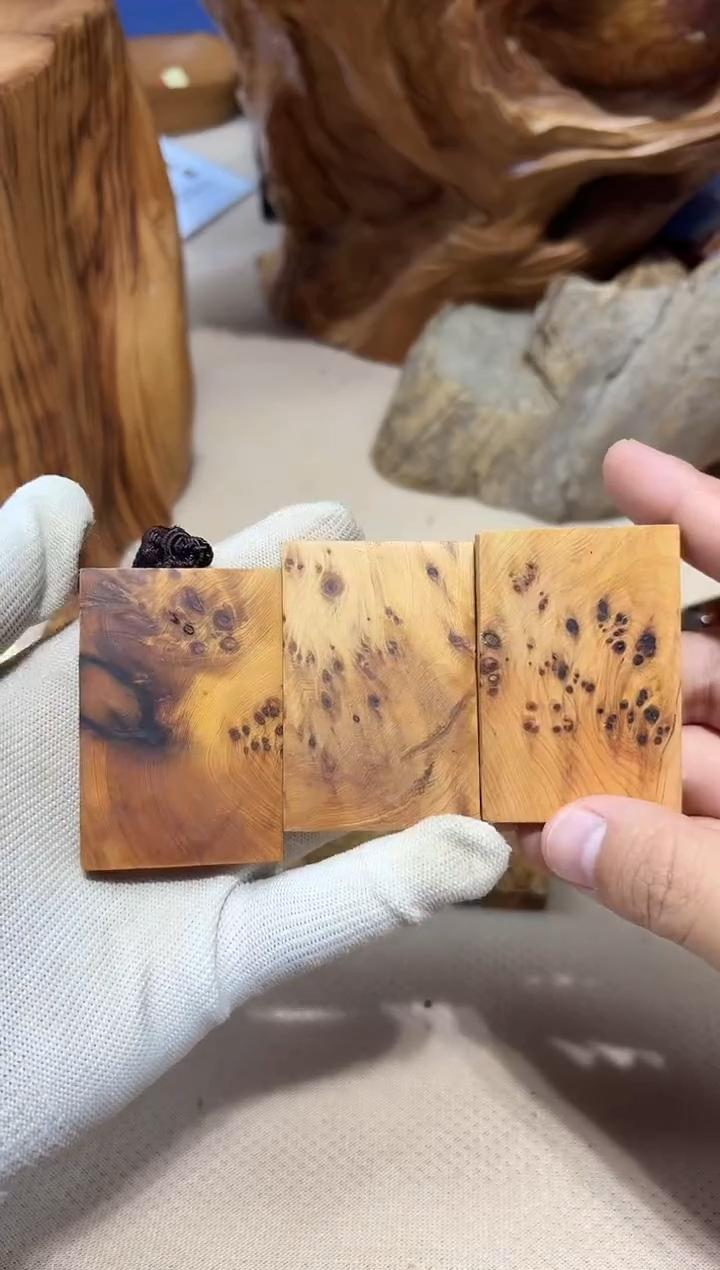 柏木（崖柏）南太行崖榴花无事牌