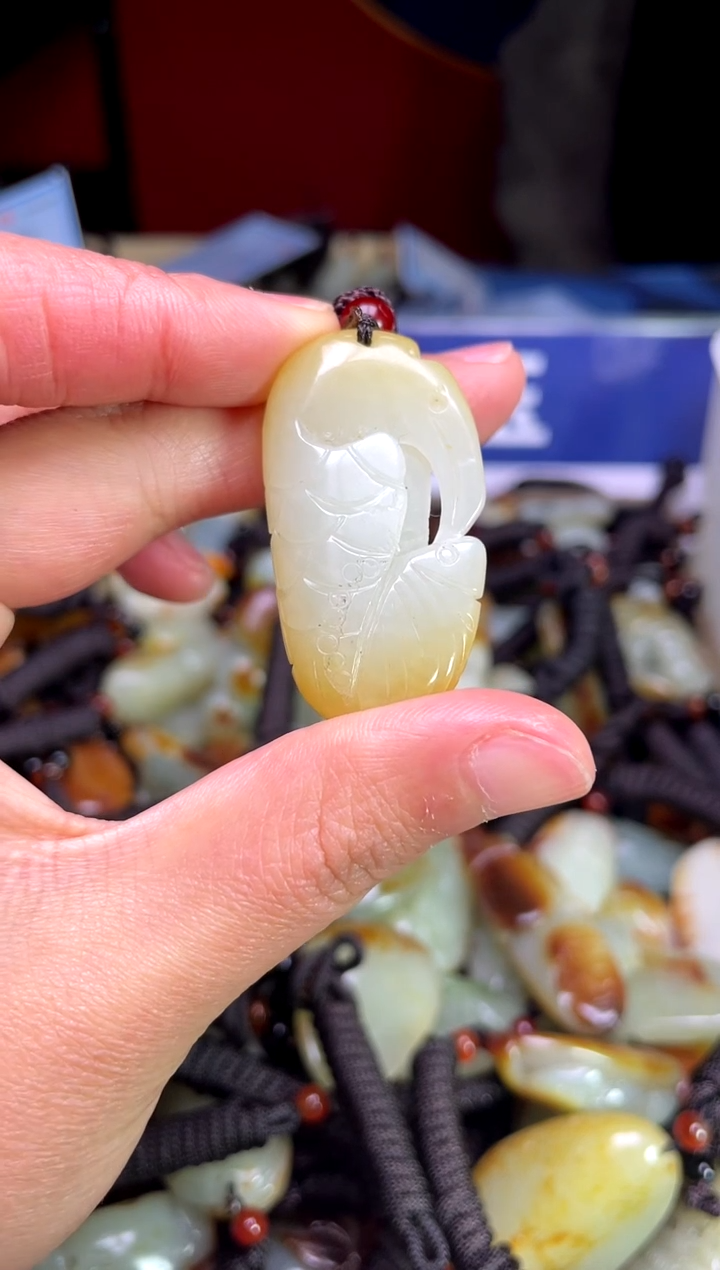 【闪购商品】和田玉颈饰未镶嵌1