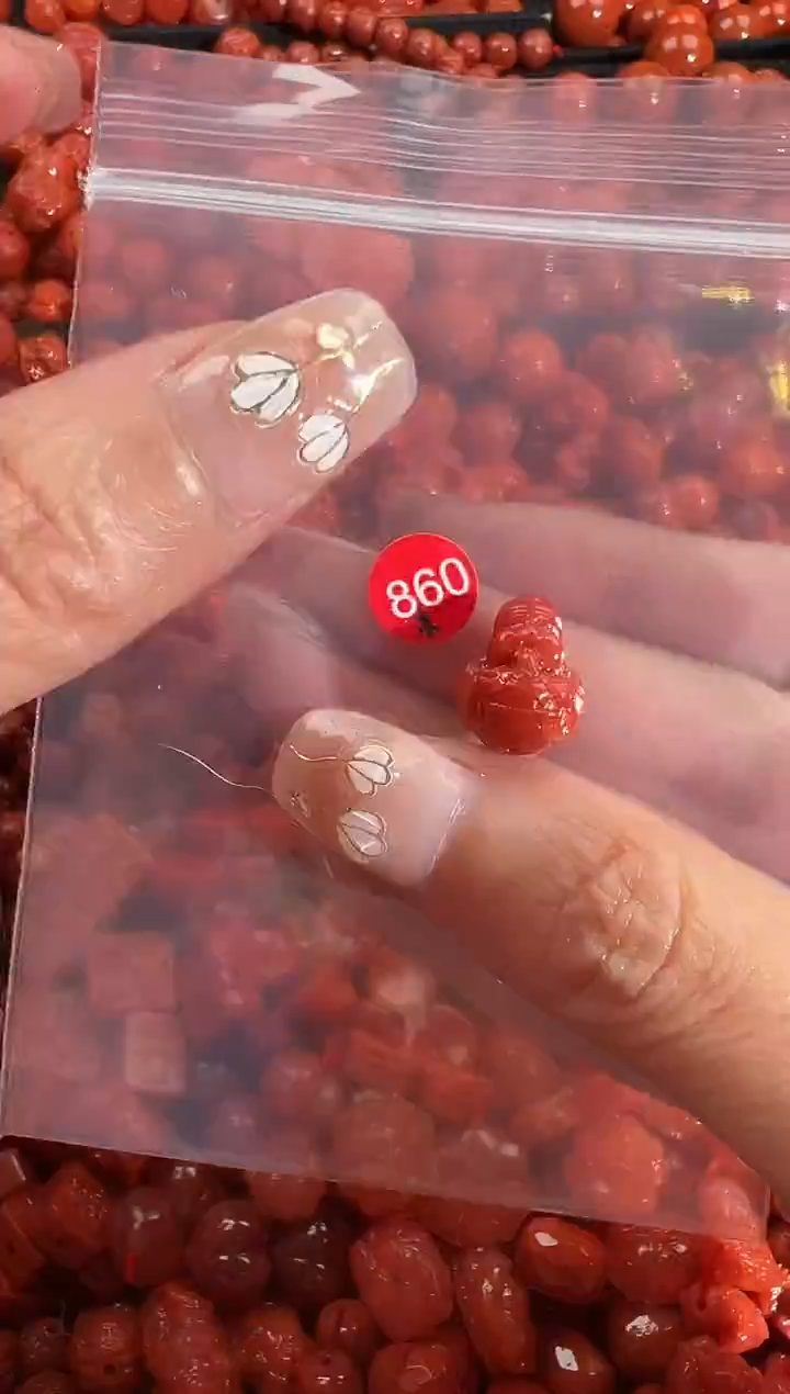 颈饰未镶嵌南红玛瑙1