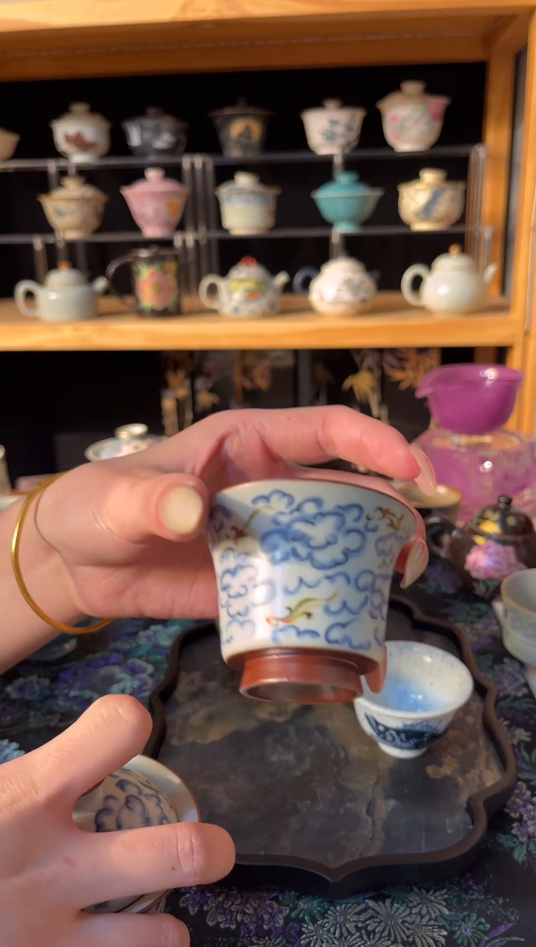纯手绘仿古青花祥云杯