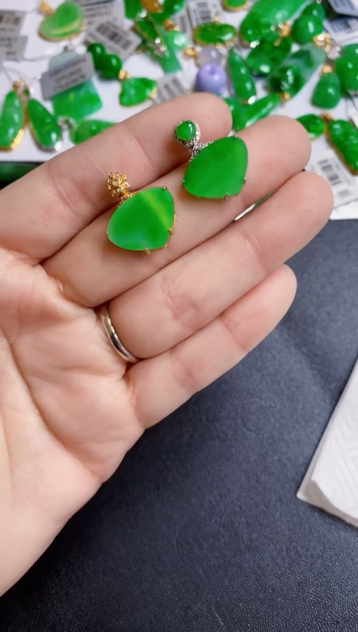 【闪购商品】翡翠颈饰18K金镶嵌多样性发货发1