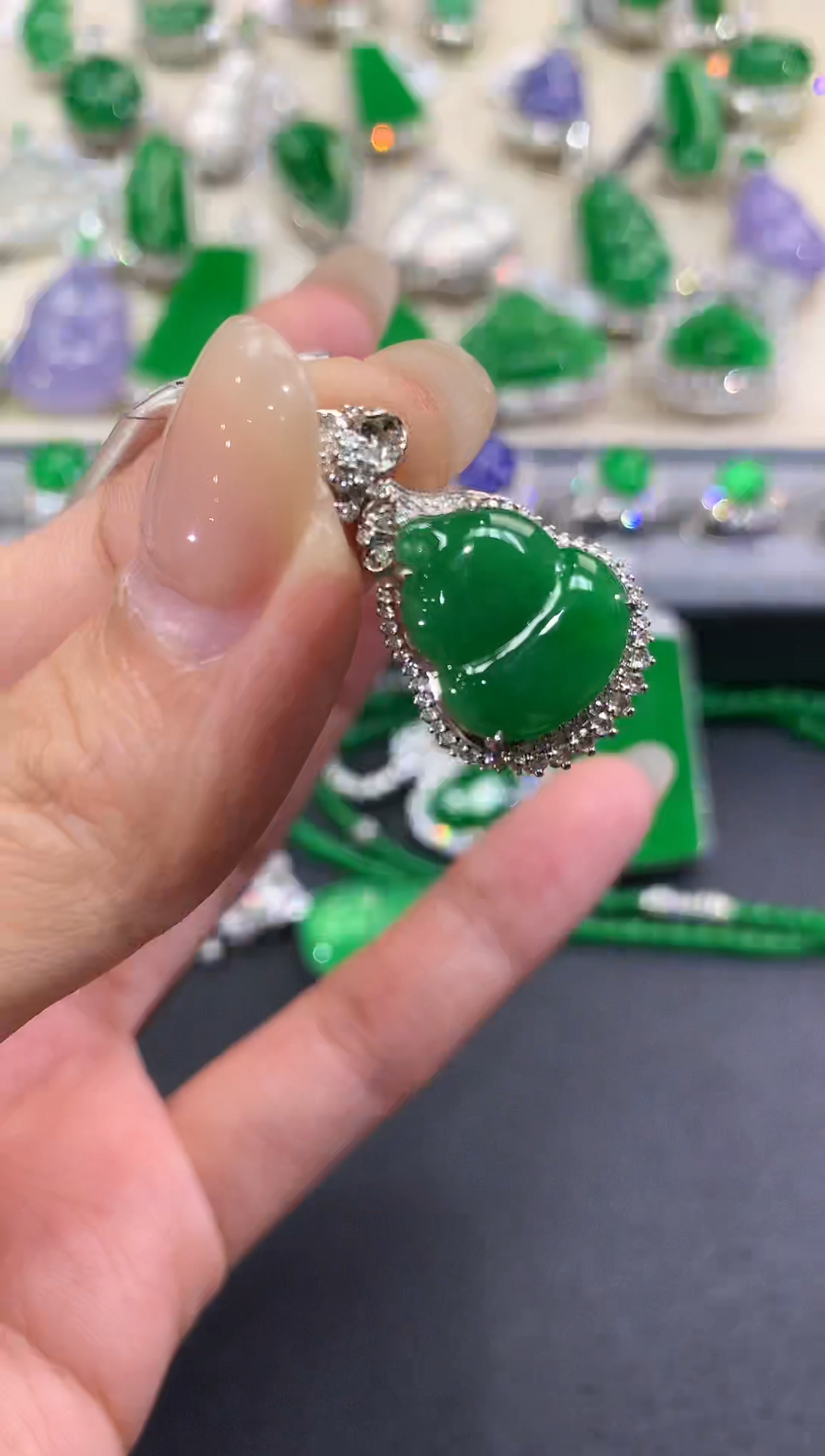 【闪购商品】翡翠吊坠(不含链)18K金镶嵌w20      