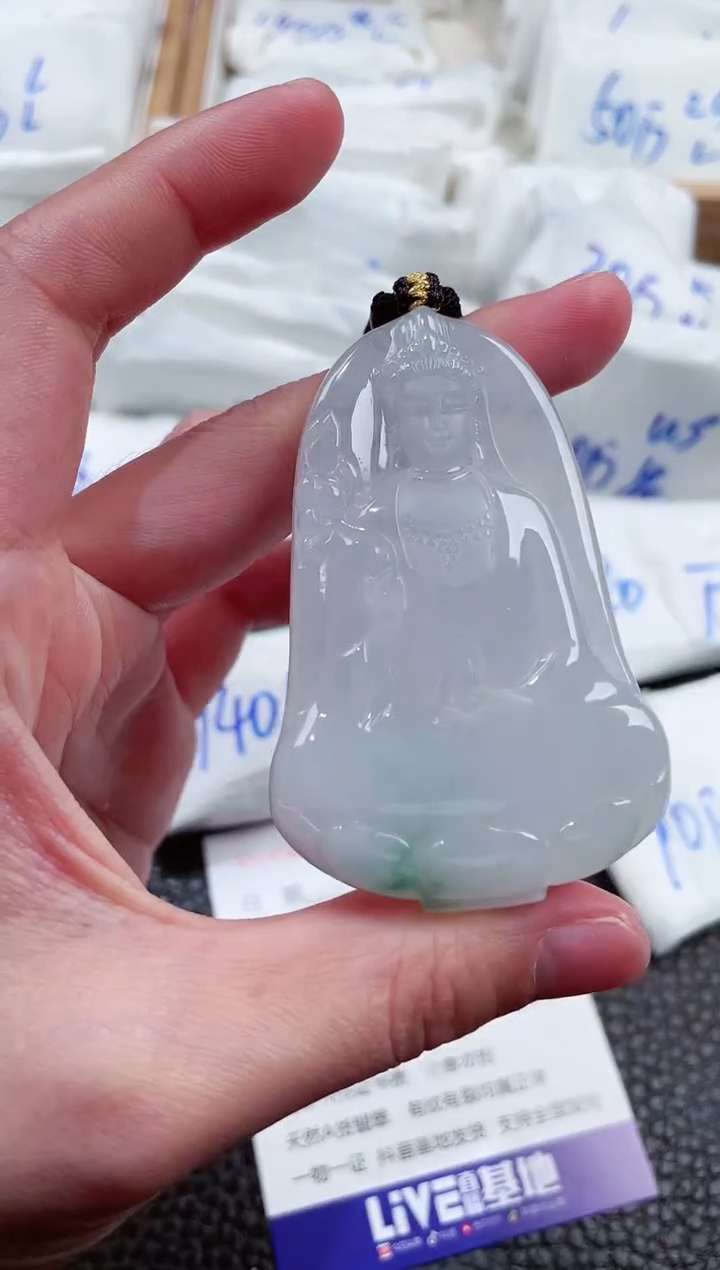 【闪购商品】翡翠颈饰未镶嵌00015983