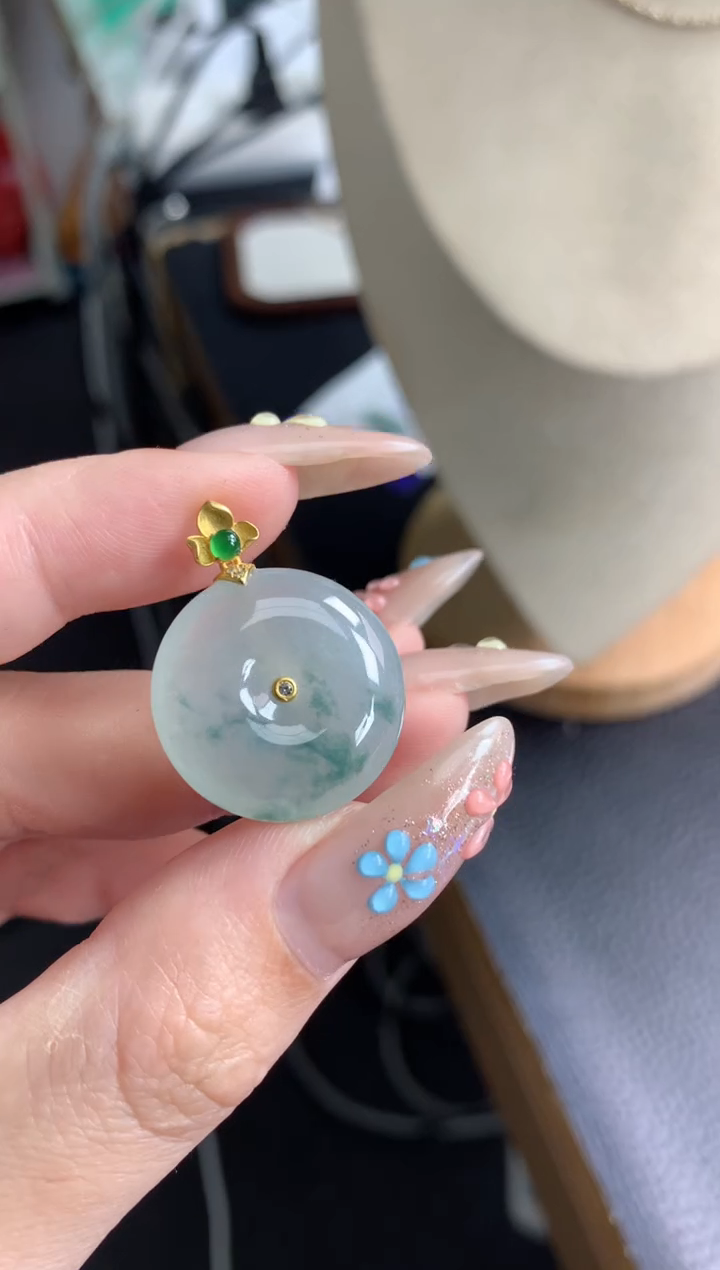 翡翠18K金镶嵌颈饰48小时鉴赏期