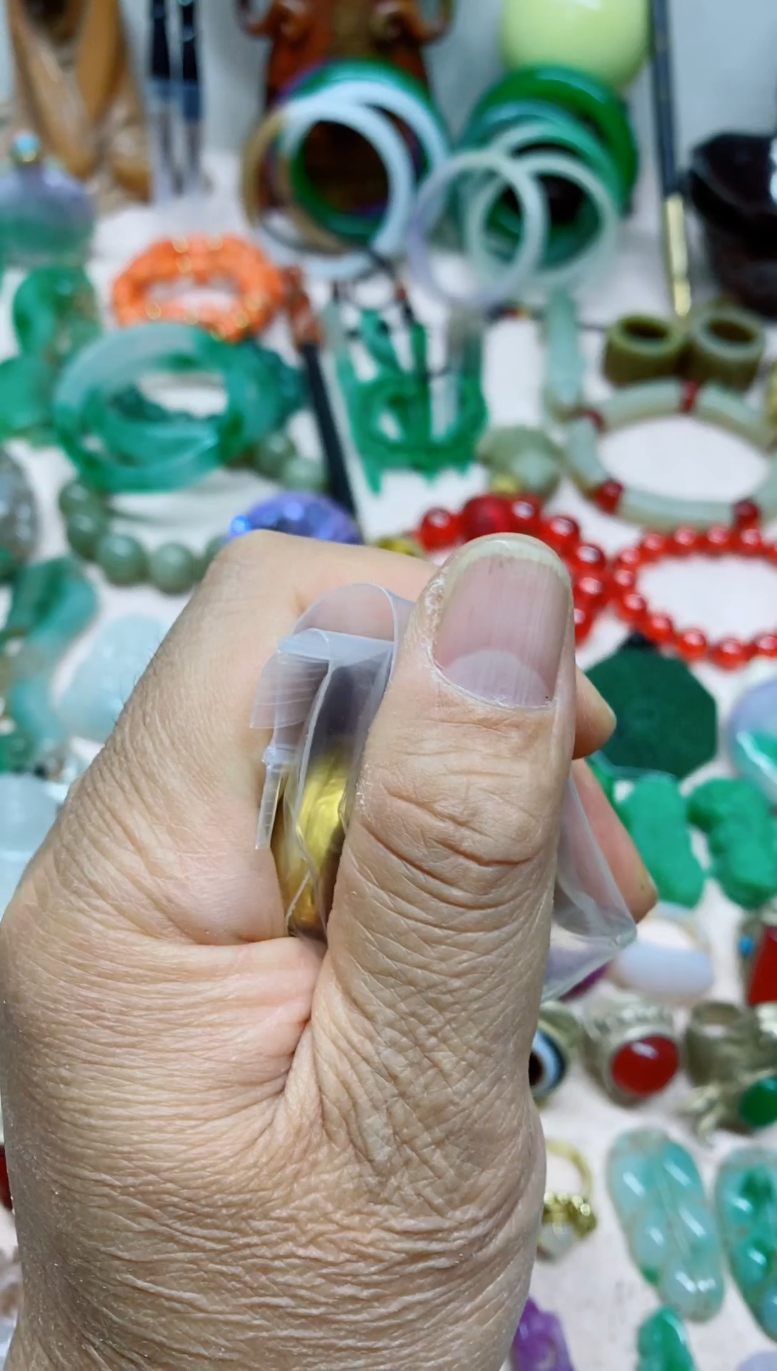 白玉菩提吊坠直播间的实时画面