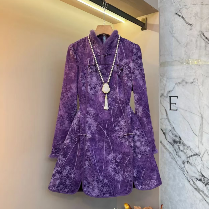 乐7522新款2025胖妹妹新中式盘扣国风提花高品质显瘦大码连衣裙