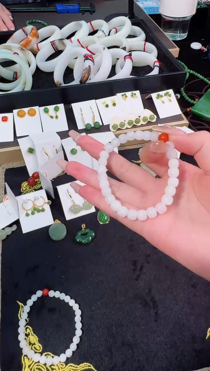 【闪购商品】和田玉未镶嵌手串老型7+