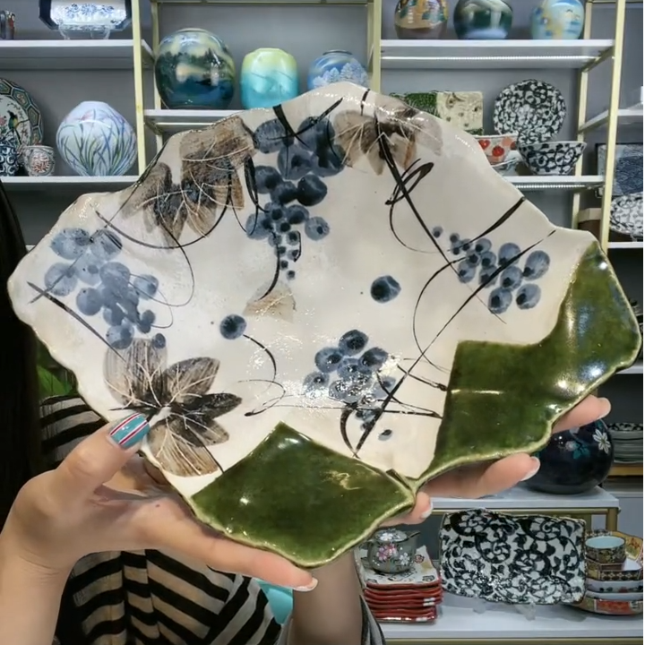 新品三【单支】日本进口濑户烧织部蓝葡萄变形钵26.5cm×22cm