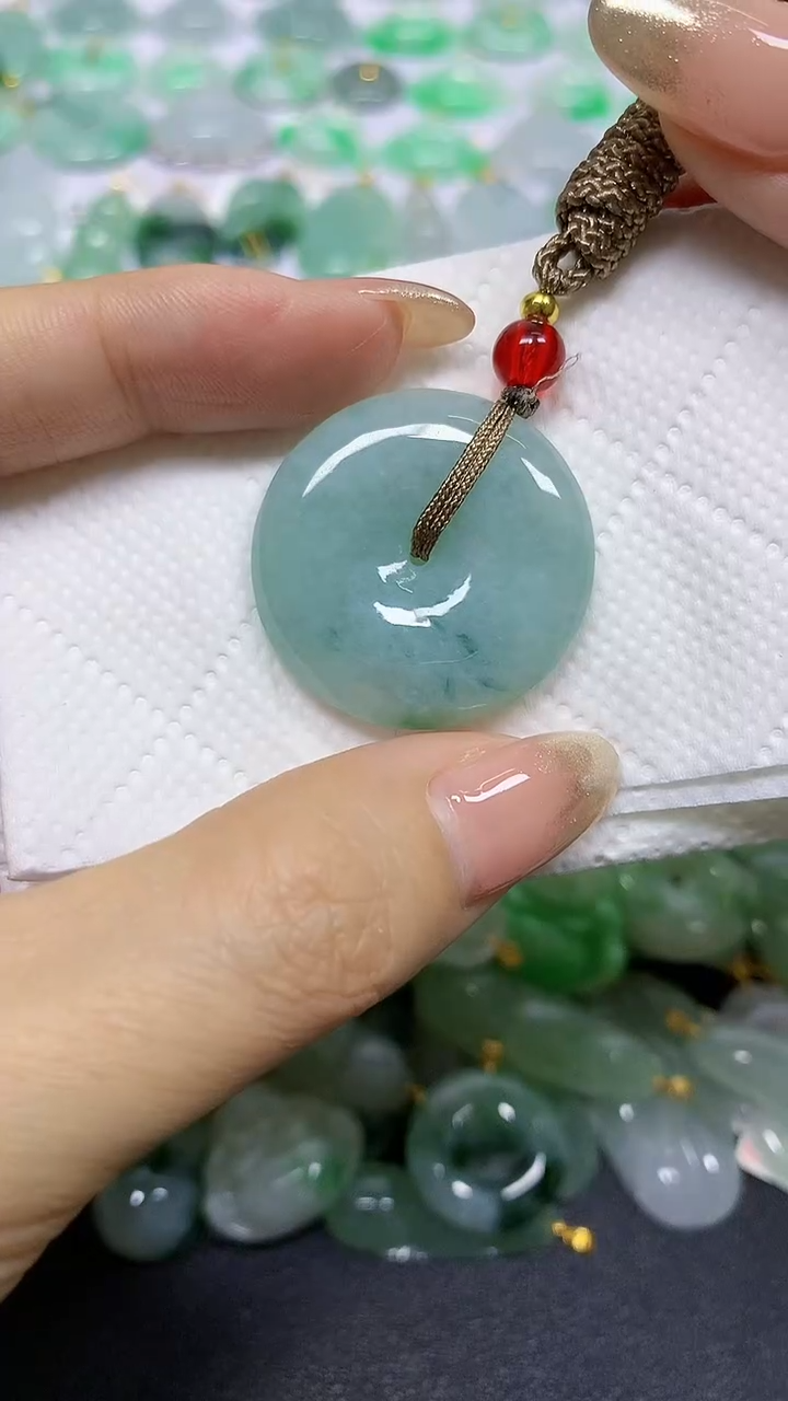 颈饰未镶嵌翡翠A货