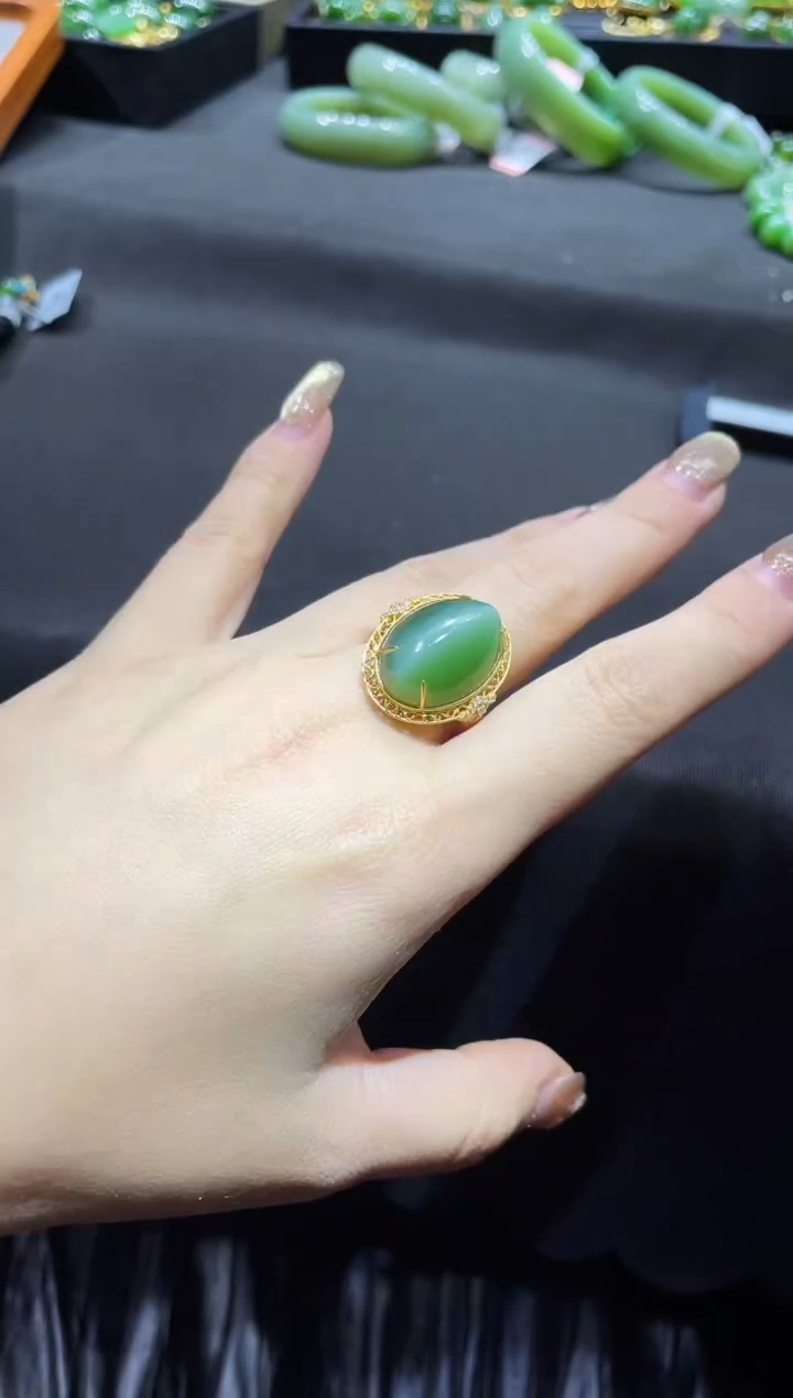 【闪购商品】和田玉戒指18K金镶嵌多样性发一 