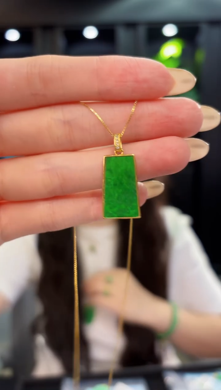 翡翠未镶嵌吊坠(不含链)缅料A货/多样性发货/一件