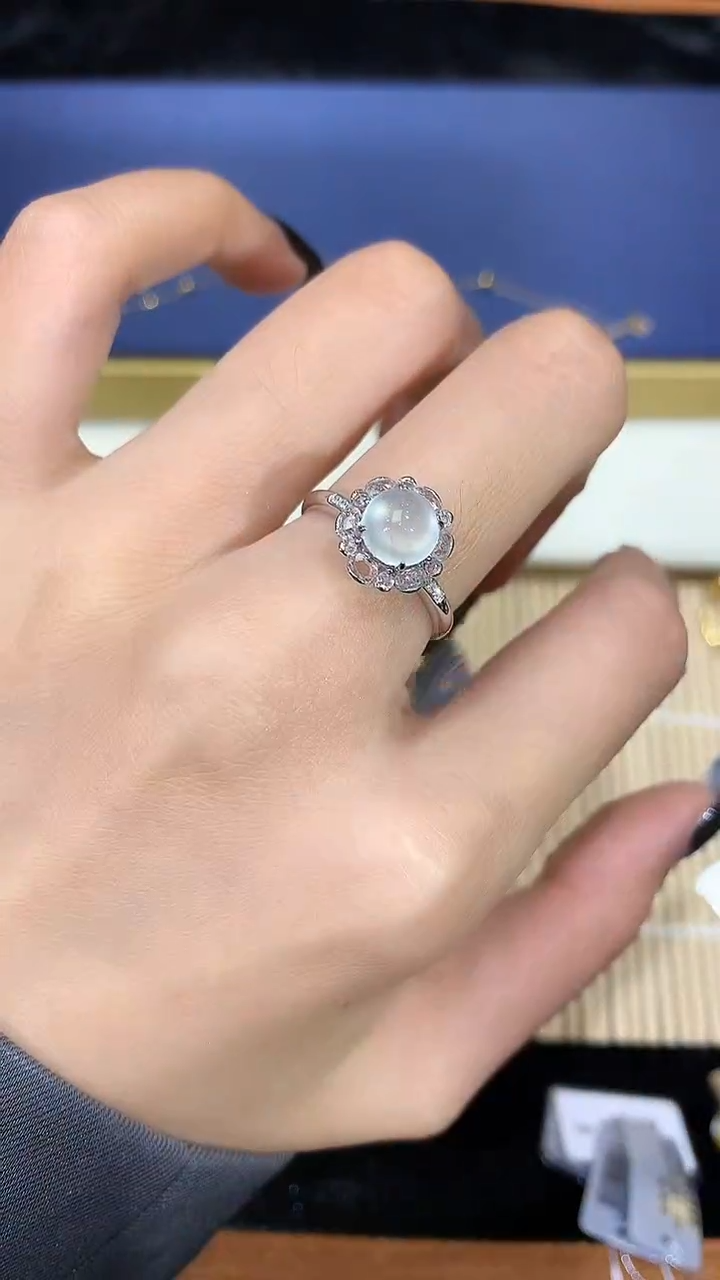 【闪购商品】翡翠戒指18K金镶嵌翡翠戒指CY