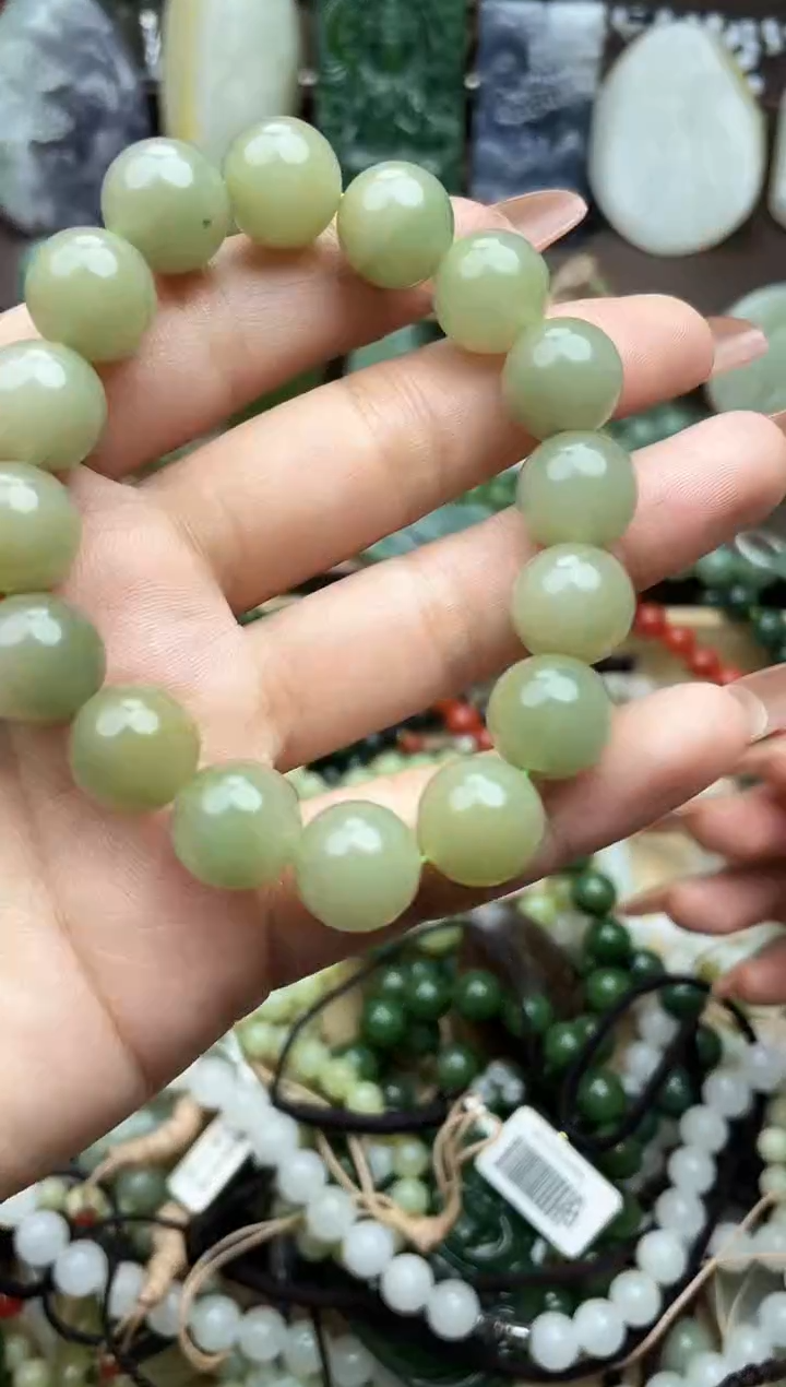 颈饰未镶嵌和田玉未镶嵌和田玉吊坠多样性拍一发一