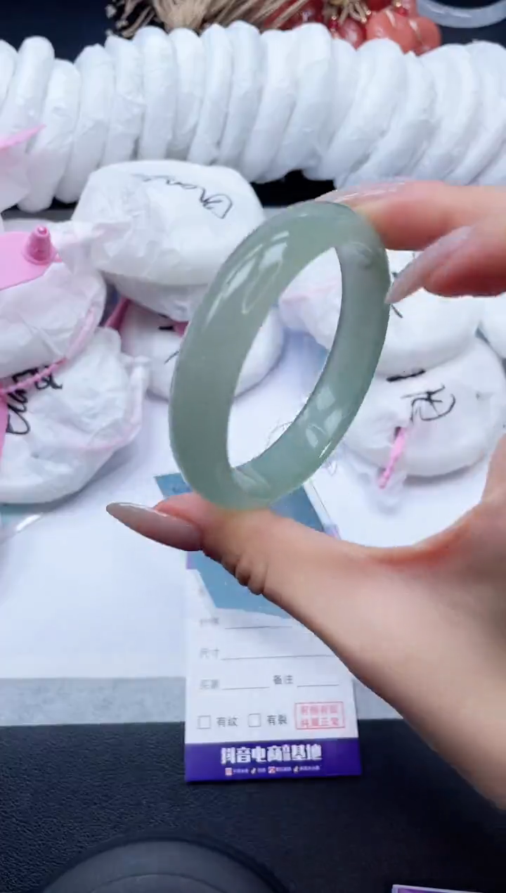 未镶嵌手镯石英质玉12V08-54