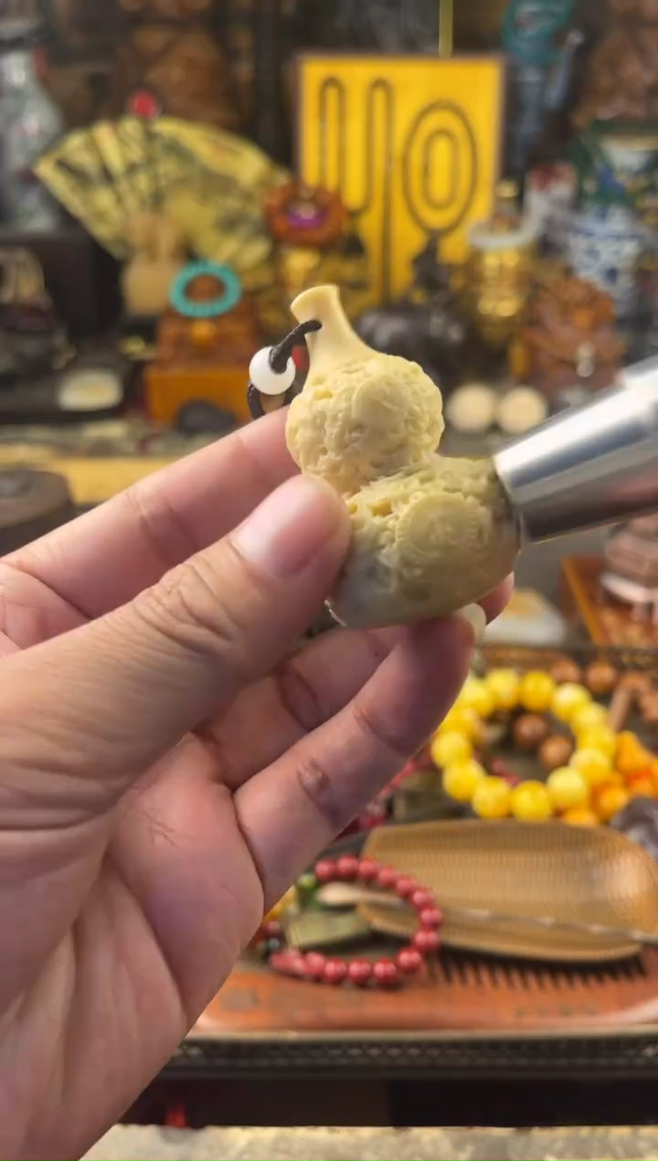 吊坠滴血莲花菩提 三三甄选