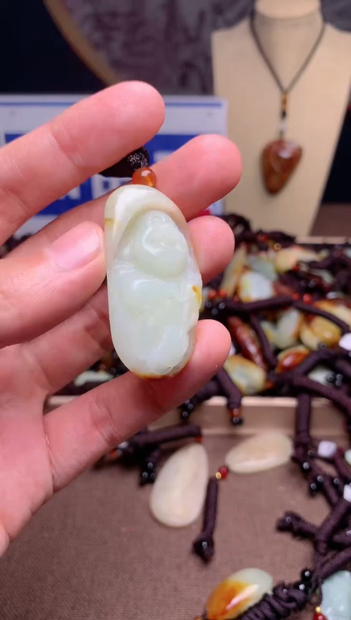 【闪购商品】和田玉颈饰未镶嵌1