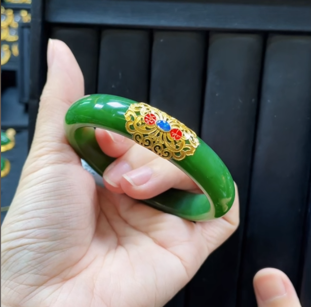 【壹世臻选】天然和田玉手镯丨多样性发一