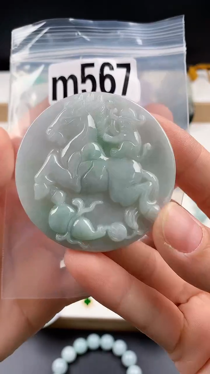 颈饰未镶嵌翡翠天然翡翠吊坠挂件