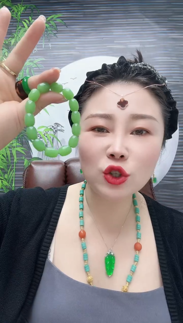 高货乌兰海苹果绿手串