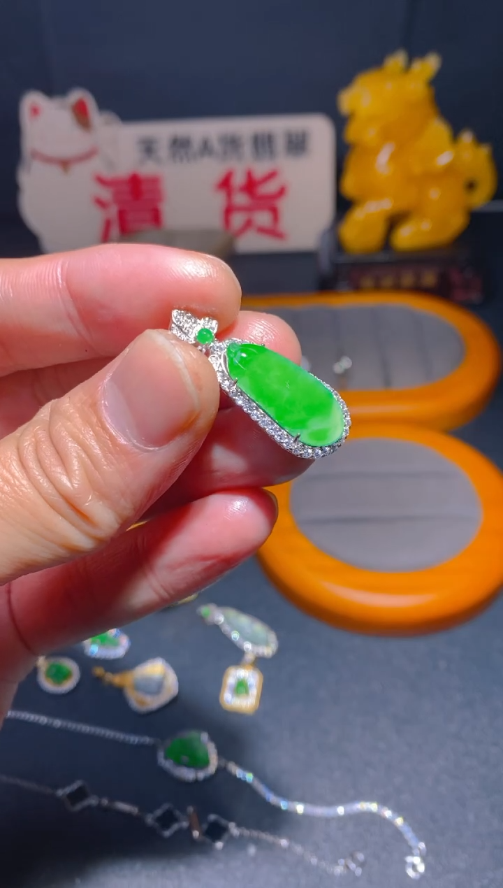 【闪购商品】翡翠耳饰未镶嵌翡翠