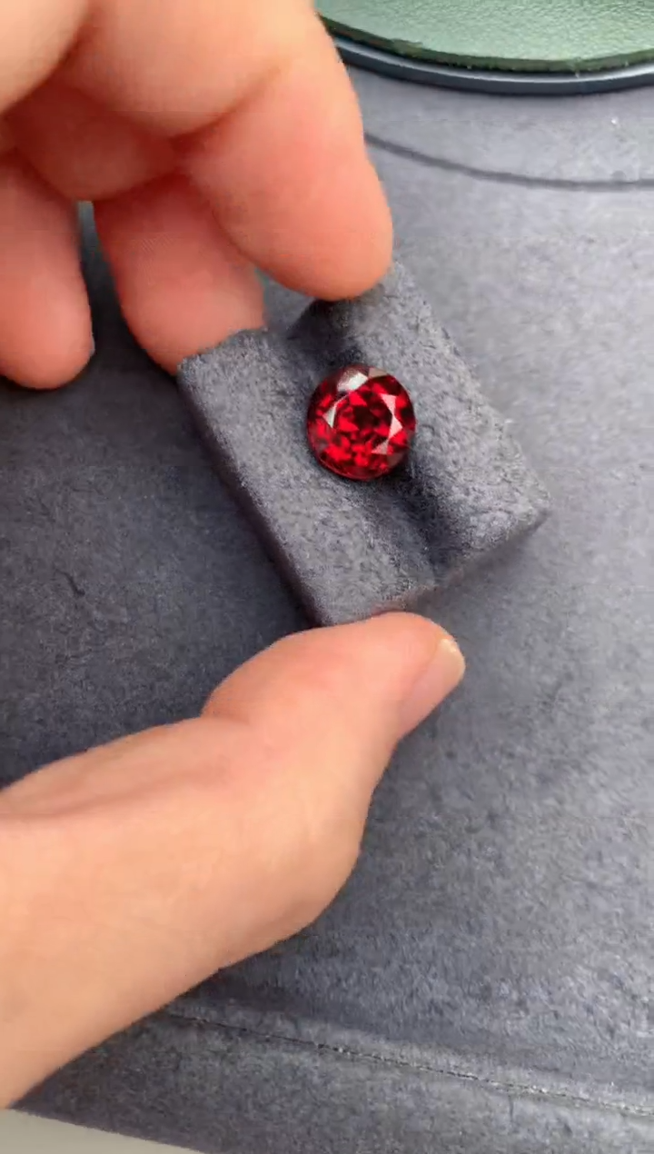 石榴石裸石未镶嵌5ct镁铝榴石 DF