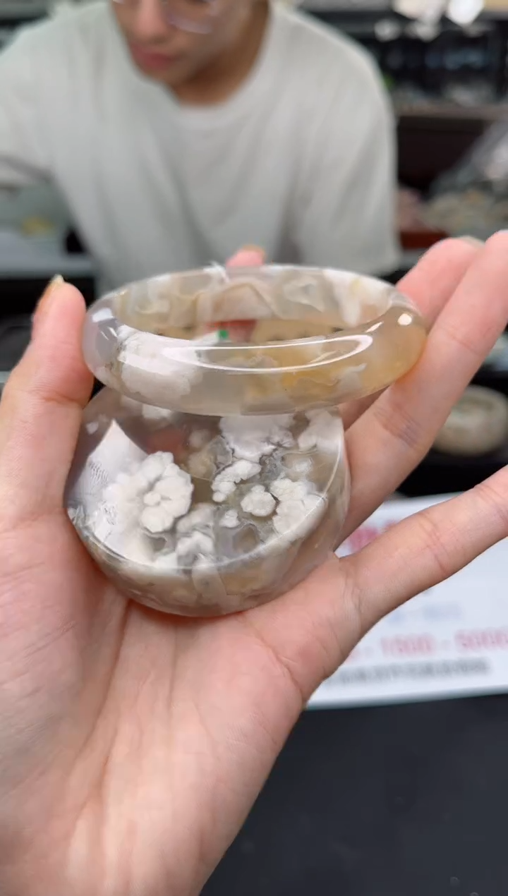 【闪购商品】石英质玉手镯未镶嵌59圈口（赠品镯心）1656271