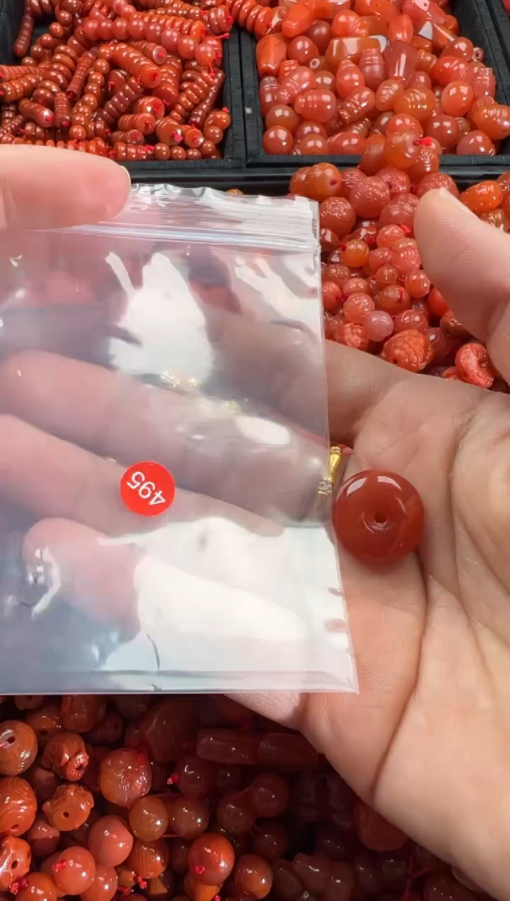 【闪购商品】南红玛瑙颈饰未镶嵌1