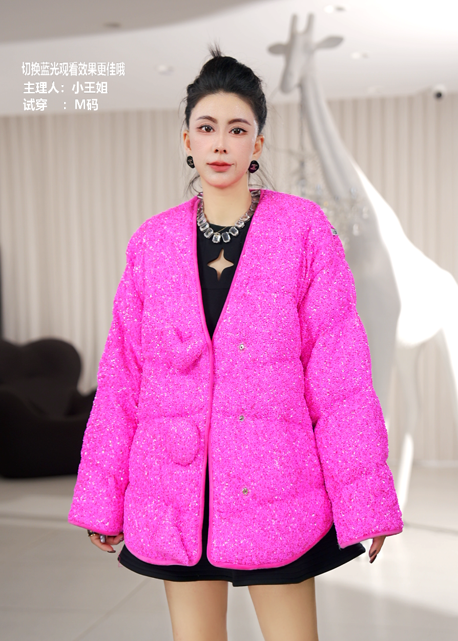 YRNX/伊然納暄 设计师款异形纽扣冬季亮片三星90鹅绒服羽绒服