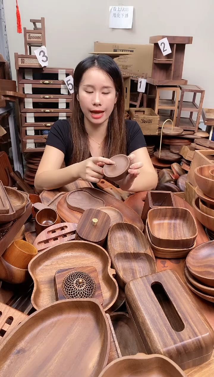 木 北美黑胡桃木圆形线香底座