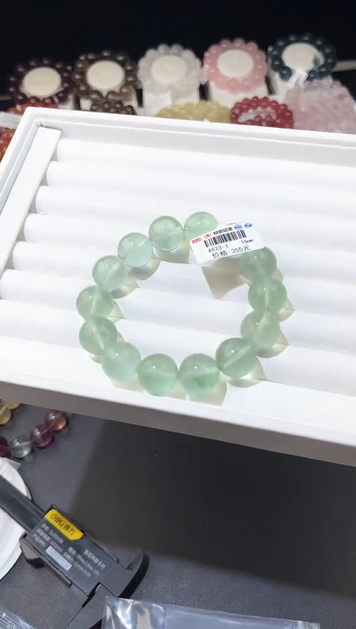 【闪购商品】萤石手链未镶嵌多样性发一绿萤石